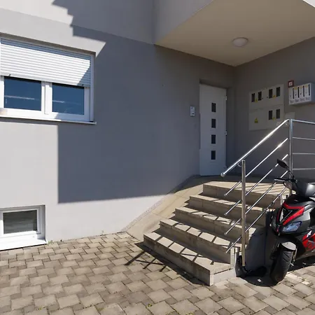 Aria Apartment