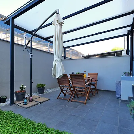 Apartment Aria *